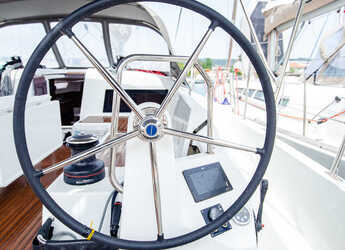 Rent a sailboat in Nikiti - Sun Odyssey 490