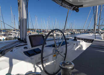 Rent a catamaran in Port of Mahe - Lagoon 46 