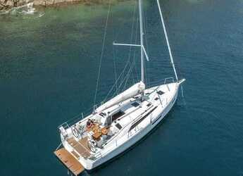 Rent a sailboat in Adaköy Marina - Oceanis 37.1