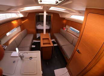 Chartern Sie segelboot in Adaköy Marina - Dufour 37/3.cabin