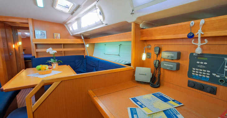 Rent a sailboat in Marina Delta Kallithea - Bavaria 47 Cruiser