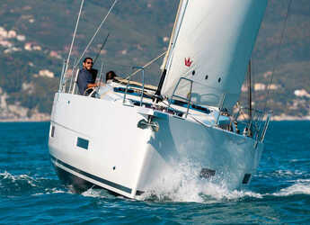 Rent a sailboat in Marina di Palermo La Cala - Dufour 390 Grand Large