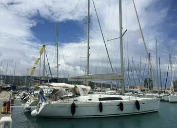 Rent a sailboat in Marina Eleusis - Oceanis 50 Family