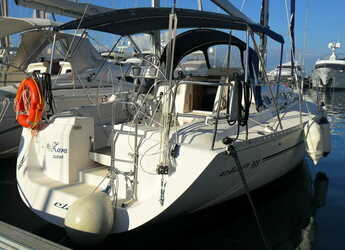 Rent a sailboat in Marina Tankerkomerc - Elan 333