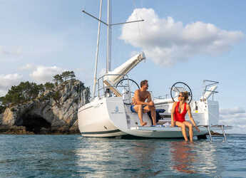 Chartern Sie segelboot in ACI Marina Split - Oceanis 37.1