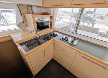 Chartern Sie katamaran in Marina Sukosan (D-Marin Dalmacija) - Lagoon 400 S2 - 4 + 2 cab.