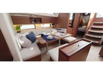 Chartern Sie segelboot in ACI Marina Split - Oceanis 46.1 - 5 cab