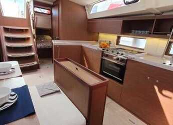 Chartern Sie segelboot in ACI Marina Split - Oceanis 46.1 - 5 cab