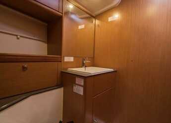 Rent a sailboat in Kos Marina - Bavaria Cruiser 56