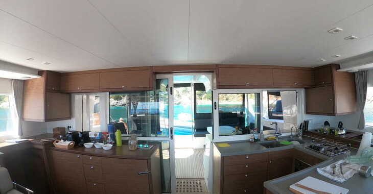 Chartern Sie katamaran in Marina Gouvia - Lagoon 450  Flybridge