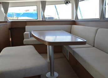 Rent a catamaran in Lavrion Marina - Lagoon 42