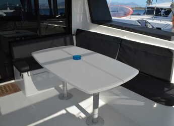 Rent a catamaran in Lavrion Marina - Lagoon 42