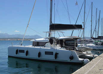 Rent a catamaran in Lavrion Marina - Lagoon 42