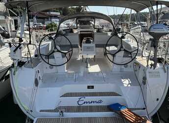 Rent a sailboat in Veruda - Bavaria Cruiser 46 - 4 cab.