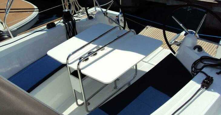 Rent a sailboat in Veruda Marina - Sun Odyssey 349