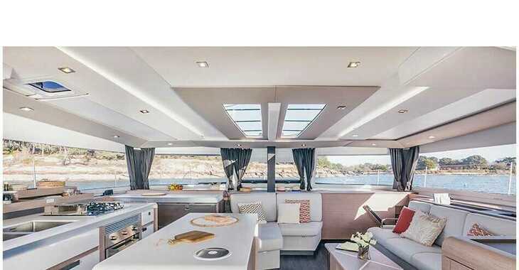 Rent a catamaran in Lavrion Marina - Aura 51