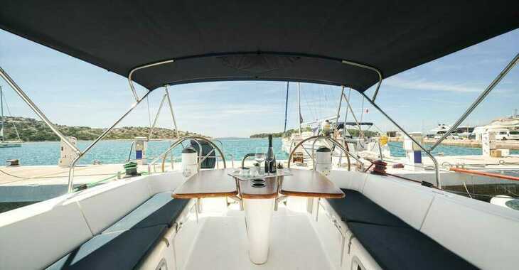 Rent a sailboat in Yacht kikötő - Tribunj - Sun Odyssey 42i