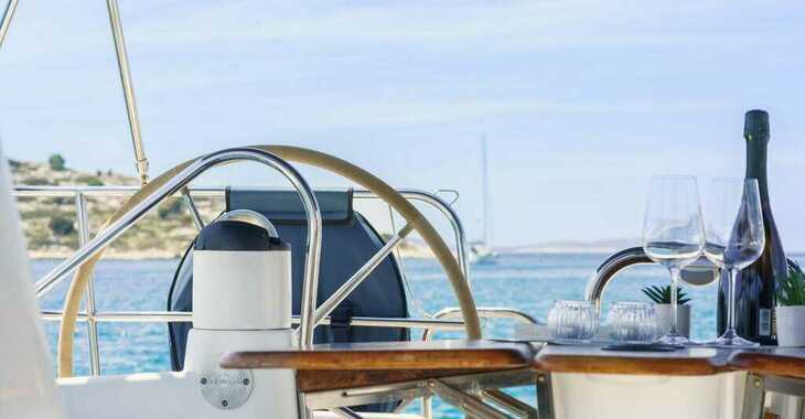 Louer voilier à Yacht kikötő - Tribunj - Sun Odyssey 42i