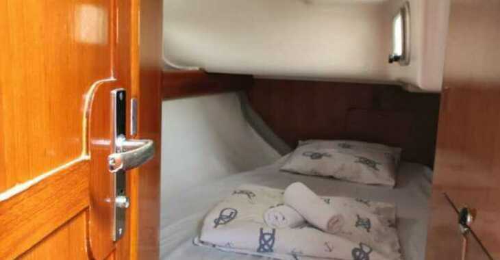 Chartern Sie segelboot in Yacht kikötő - Tribunj - Elan 431