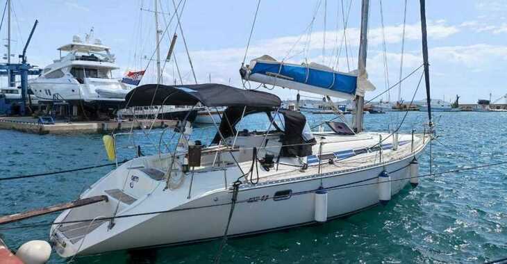 Rent a sailboat in Yacht kikötő - Tribunj - Elan 431