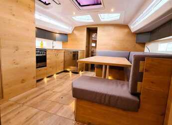 Alquilar velero en Marina Mandalina - Elan Impression 45 - 4 cab.