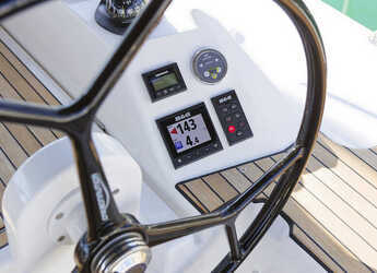 Alquilar velero en Marina Kastela - Bavaria C38