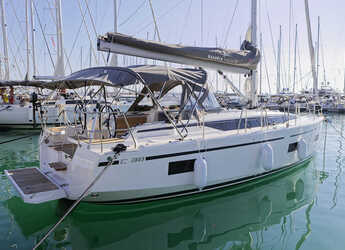 Alquilar velero en Marina Kastela - Bavaria C38