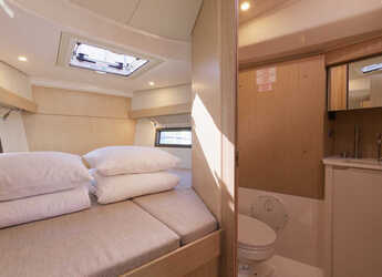 Alquilar velero en Marina Kastela - Bavaria C38