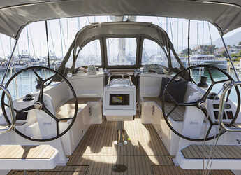 Alquilar velero en Marina Kastela - Bavaria C38