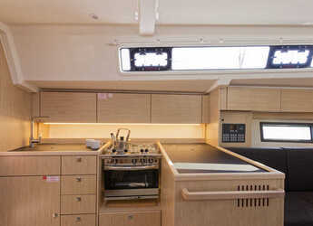 Alquilar velero en Marina Kastela - Bavaria C38