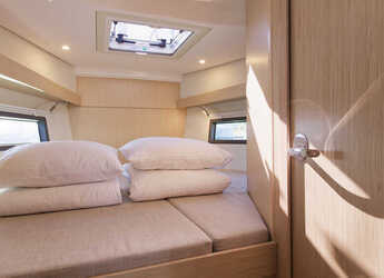 Alquilar velero en Marina Kastela - Bavaria C38