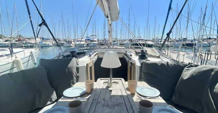 Chartern Sie segelboot in Real Club Náutico de Valencia - Bavaria 37 Cruiser