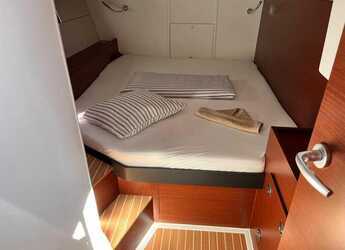 Rent a sailboat in Marina Baotić - Hanse 460