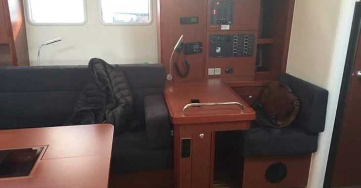 Chartern Sie segelboot in Marina Baotić - Hanse 505 - 5 cab.