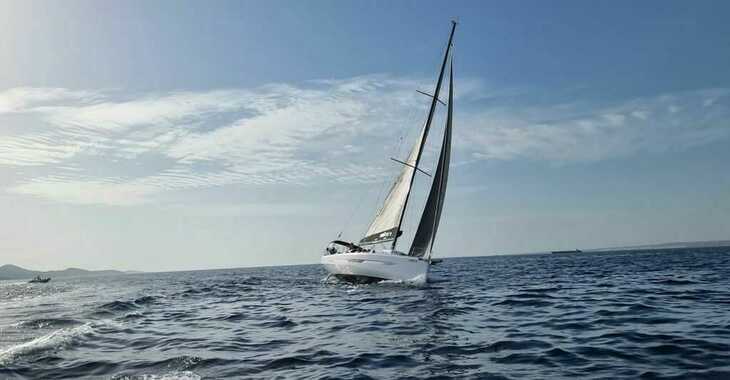Rent a sailboat in Zadar Marina - Elan E6
