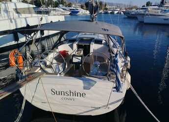 Rent a sailboat in Alimos Marina - Hanse 345