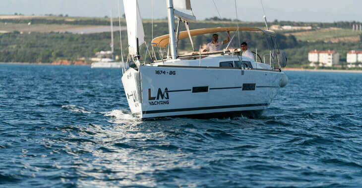 Rent a sailboat in Marina Kornati - Dufour 382 GL