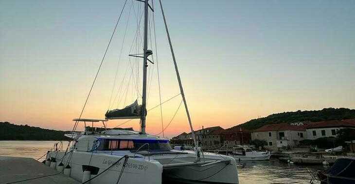 Rent a catamaran in Zadar Marina - Fountaine Pajot Elba 45 - 5 cab.