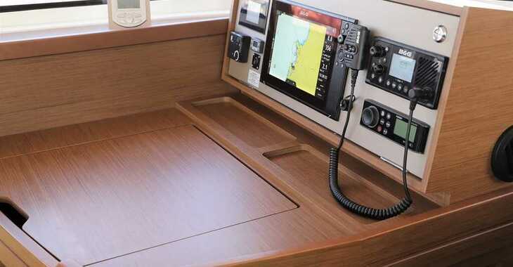 Rent a catamaran in Marina Tankerkomerc - Lagoon 42 - 4 + 2 cab.