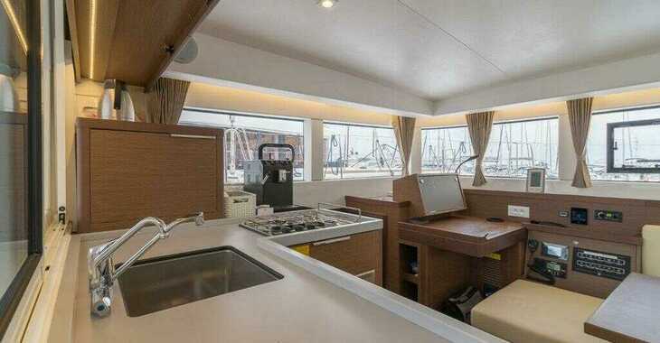 Rent a catamaran in Marina Tankerkomerc - Lagoon 40 - 4 cab.