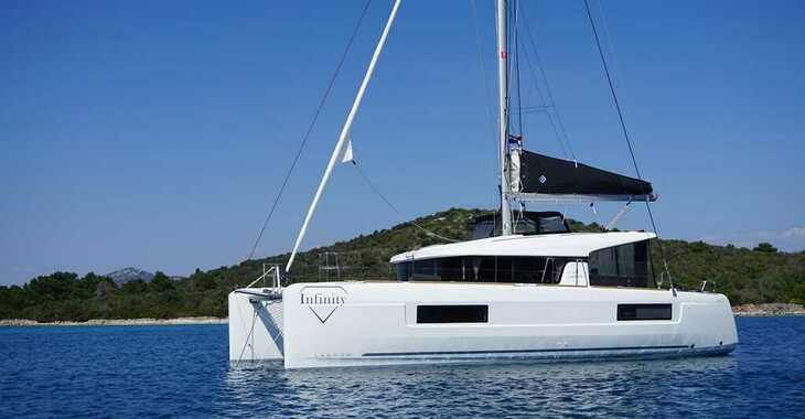 Rent a catamaran in Zadar Marina - Lagoon 40 - 4 cab.