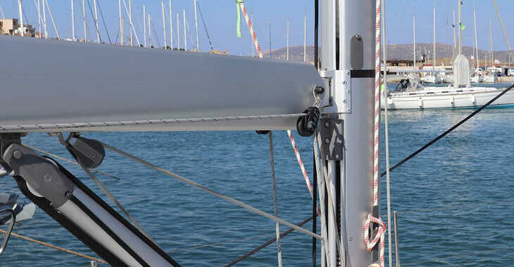 Alquilar velero en Lavrion Marina - Sun Odyssey 410 - 3 cab.