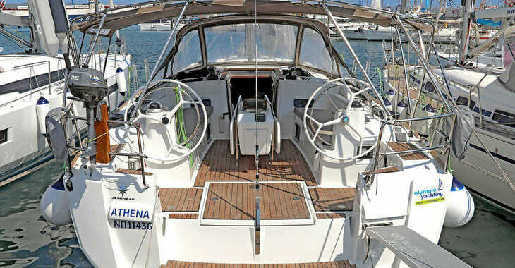 Rent a sailboat in Lavrion Marina - Sun Odyssey 479 - 4 cab.
