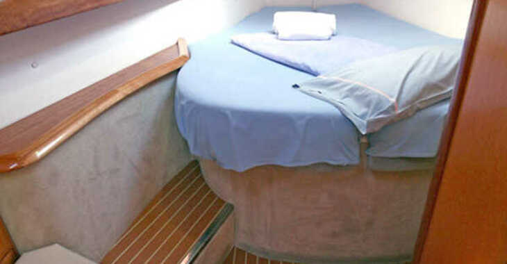 Louer voilier à Lavrion Marina - Bavaria 42 Cruiser