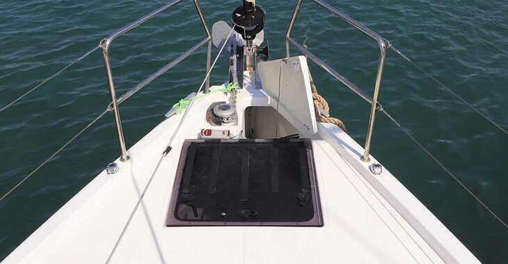 Rent a sailboat in Lavrion Marina - Sun Odyssey 440