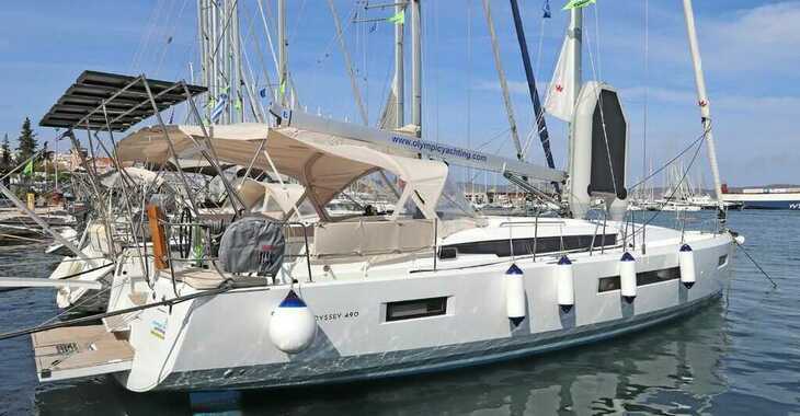 Chartern Sie segelboot in Lavrion Marina - Sun Odyssey 490 - 5 cab.