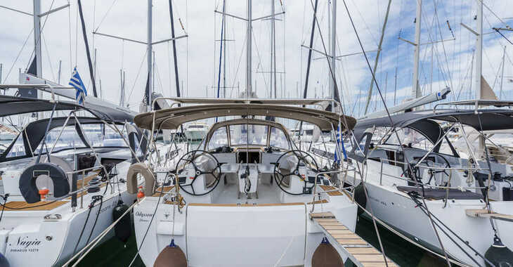 Chartern Sie segelboot in Marina Tourlos - Sun Odyssey 479