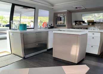 Rent a catamaran in Fort Burt Marina - Fountaine Pajot Saona 47 