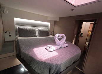 Rent a catamaran in Fort Burt Marina - Fountaine Pajot Saona 47 