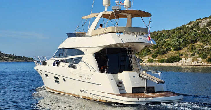 Rent a yacht in Marina Kremik - Prestige 50 Fly